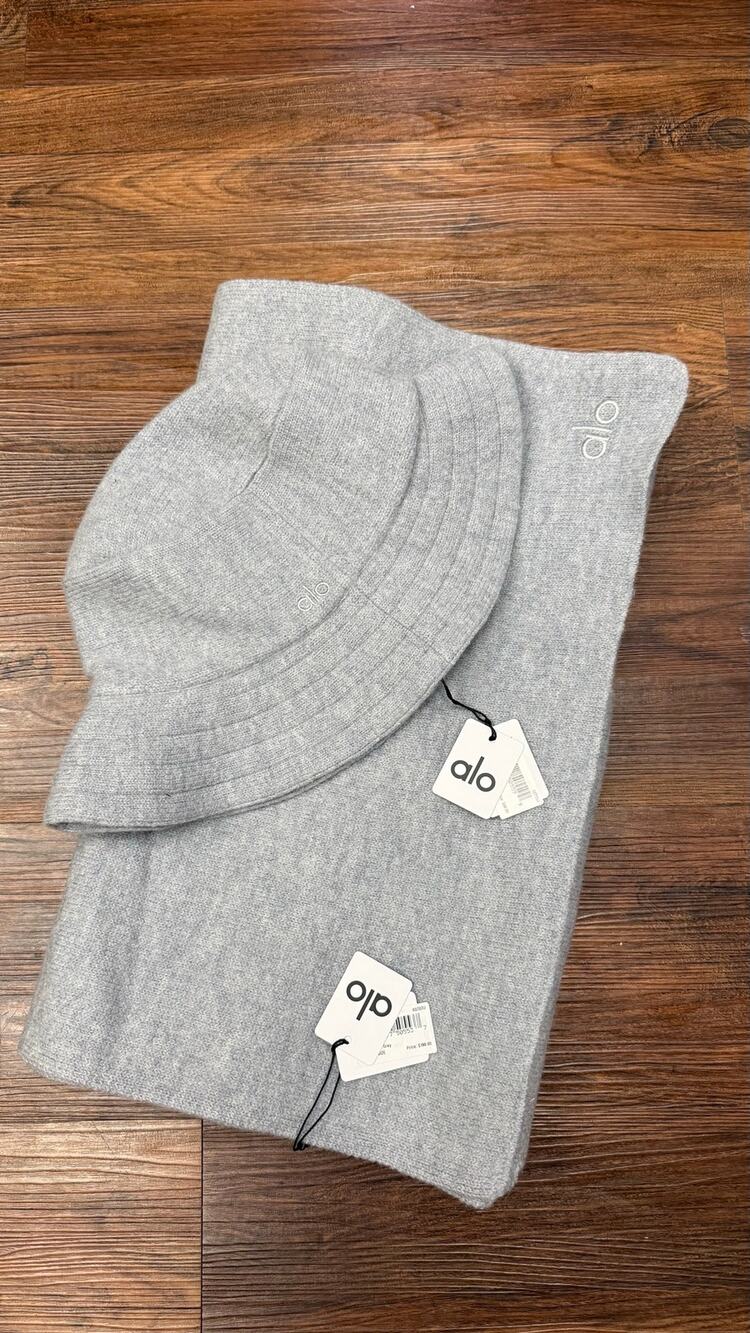 ALO Scarf Oversized Knit Bucket Hat Set Heather Grey $286 retail Merino Wool NWT
